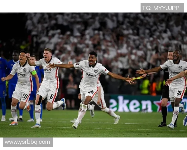 乌得勒支主场迎战阿贾克斯争夺荷甲积分榜重要战役