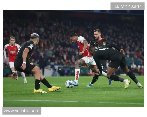 曼联与皇马2003欧冠对决背后的不为人知的故事与传奇瞬间